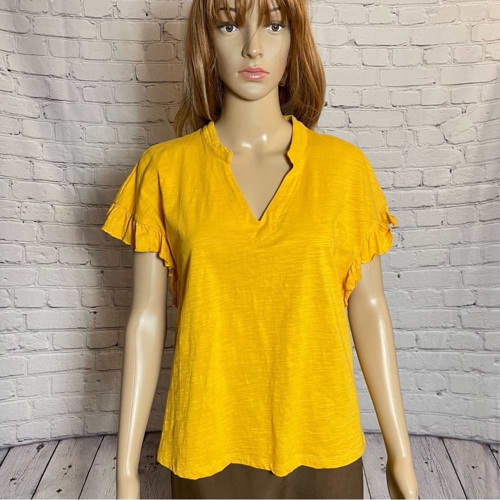 NWT New Velvet Heart Verdine V-Neck Ruffle Sleeve Yellow Tee Size M